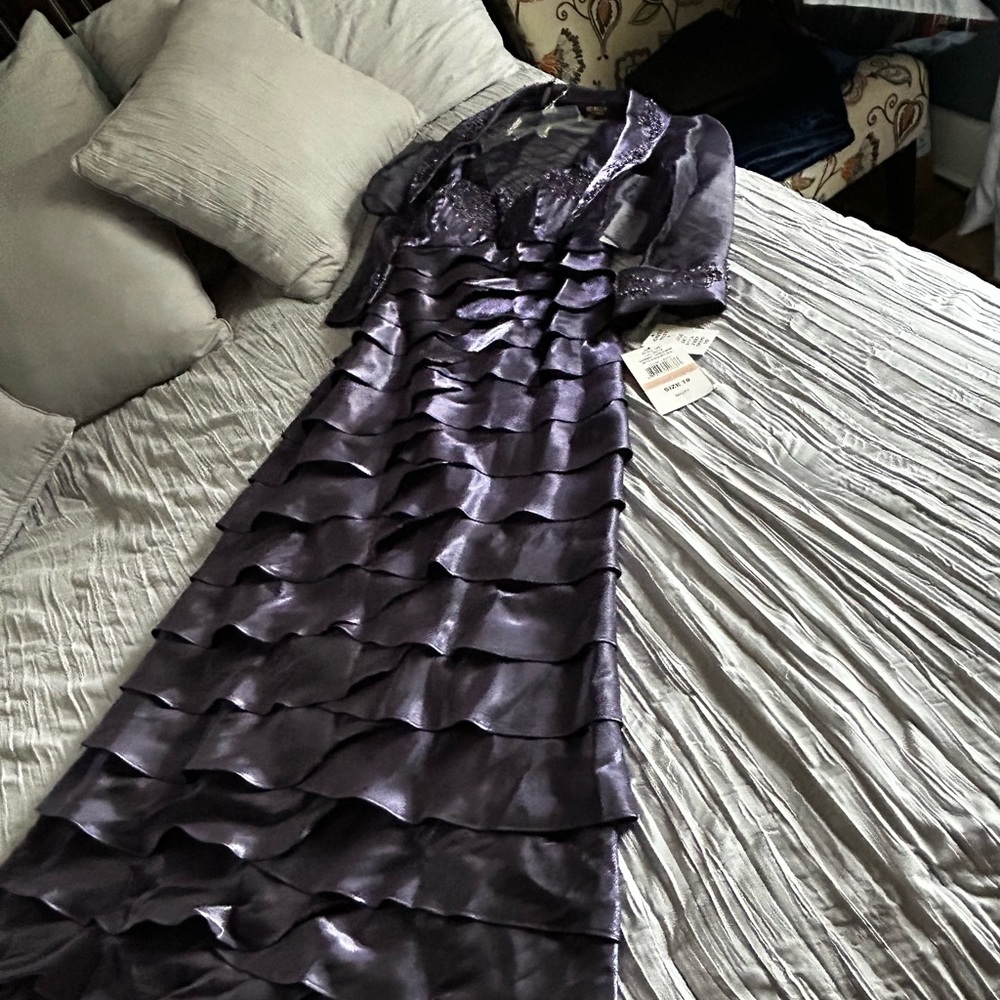 Evening dress formal. Grape color. Shimmer Tiered MOB with Organza  jacket